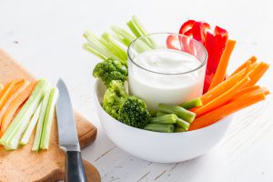 Schnelle gesunde Rezepte: Gemüsesticks-Rezept mit Dip